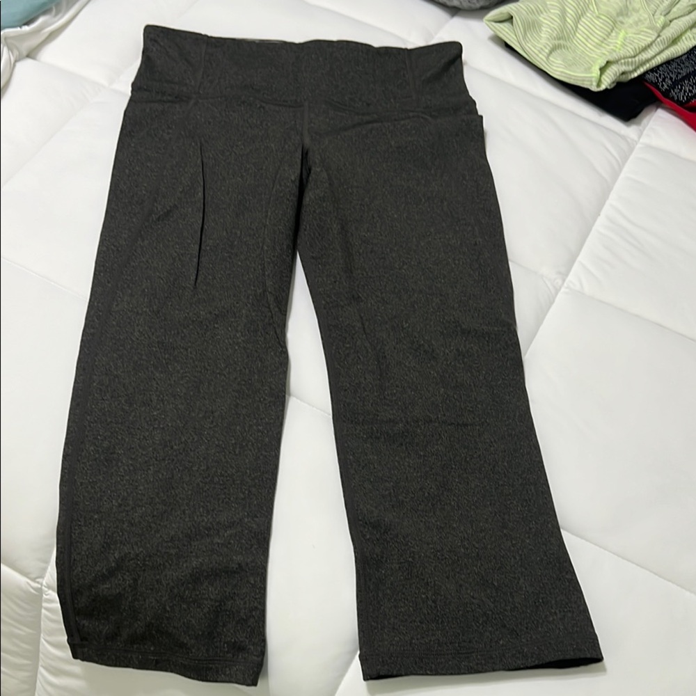 Lululemon capris